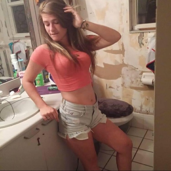 Meet your Posher, Kyla - Picture 4 of 6